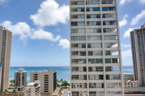 VIVE Hotel Waikiki