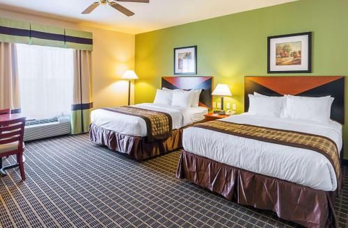 Clarion Inn and Suites Weatherford