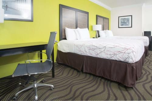 La Quinta Inn by Wyndham Calhoun