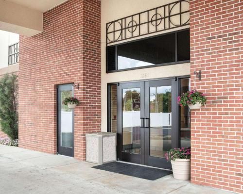 Quality Inn & Suites- Niles