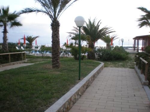 Outdoor Pictures 24