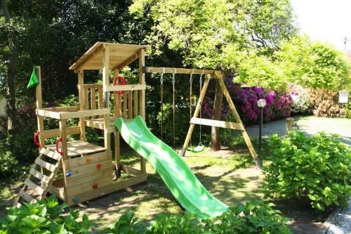 Outdoor Pictures 17