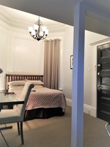Cabot Boutique Hotel