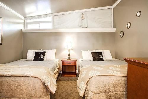 Beachwood Condos & Resort