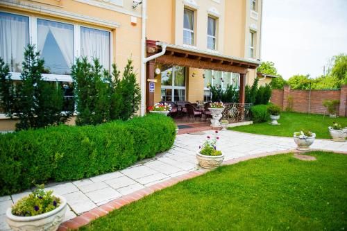 Outdoor Pictures 21