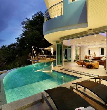Villa Beyond 9 Bedroom Fully Staffed Seaview Villa