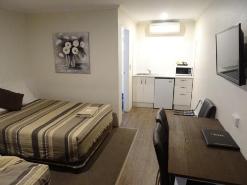 Centrepoint Motel