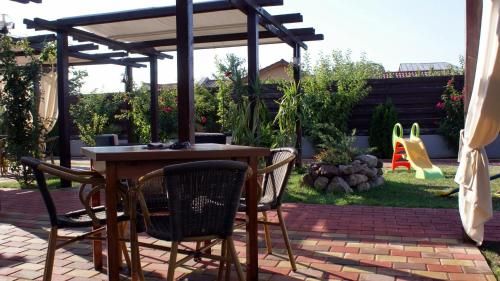 Outdoor Pictures 21