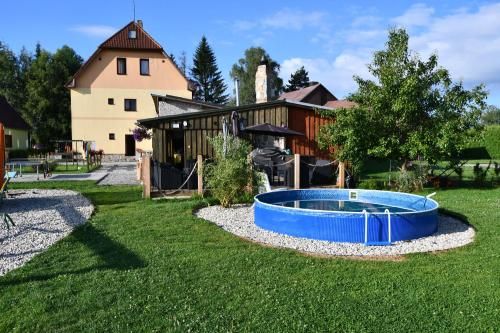 Outdoor Pictures 23