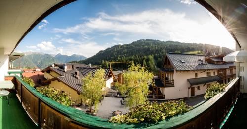 Outdoor Pictures 21