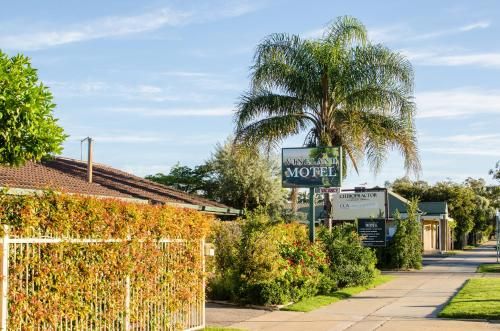 Outdoor Pictures 24