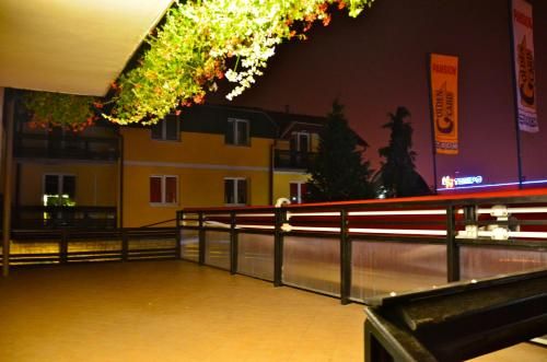 Golden Card Motel