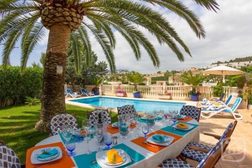 Villa Oasis by Abahana Villas