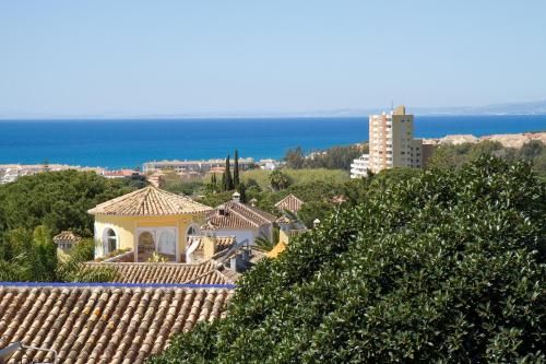 Apartamentos El Toro