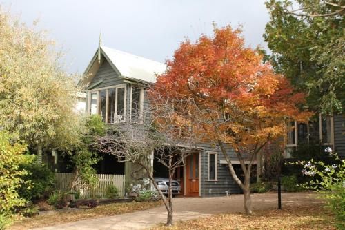 Oak Tree Lodge