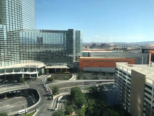 Luxury Suites International at Vdara