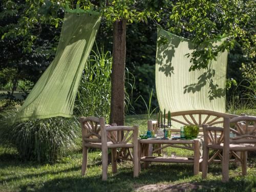 Outdoor Pictures 24