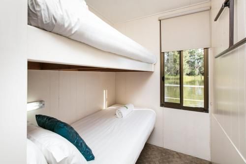 MILDURA HOUSEBOATS
