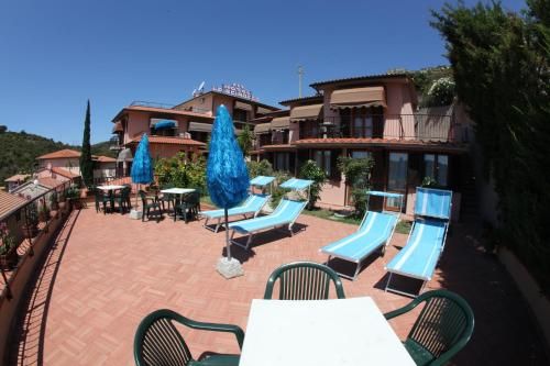 Hotel Lo Scirocco