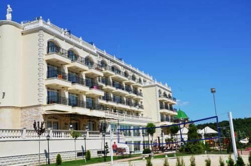 Therma Palace - Mineral Pool & SPA
