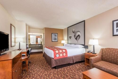 Super 8 by Wyndham Clovis