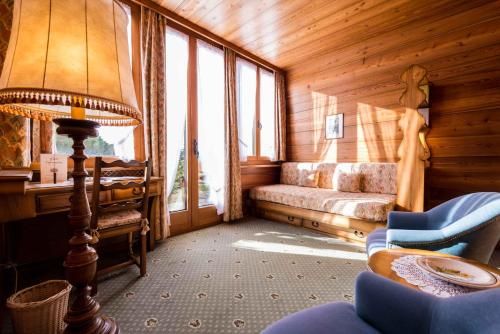 Swiss Chalet-Style Hotel Walliser Spycher