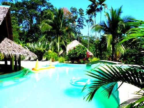 3 Bamboo Lodge