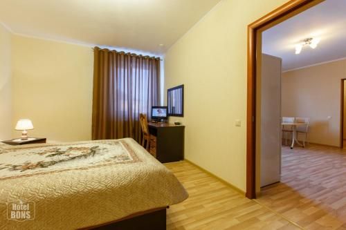 Hotel BONS