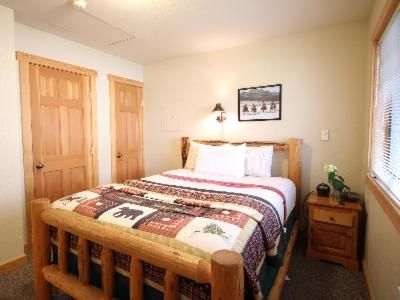 River's Edge Resort