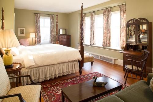 The Manor Inn