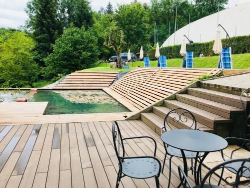 Outdoor Pictures 24