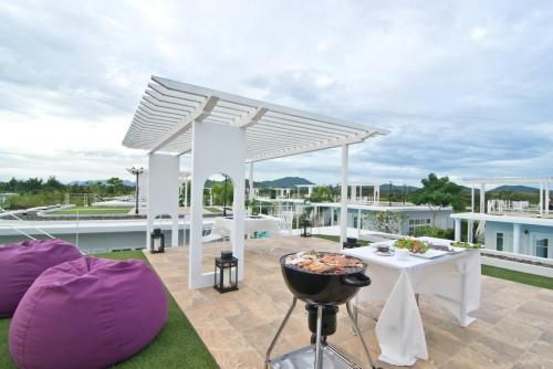 Outdoor Pictures 24