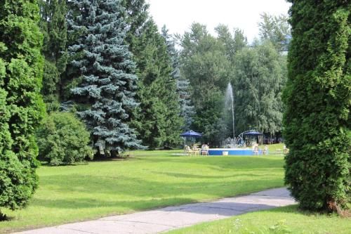 Outdoor Pictures 23