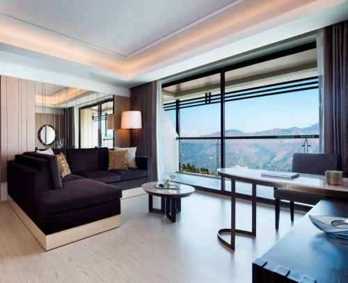 JW Marriott Mussoorie Walnut Grove Resort & Spa