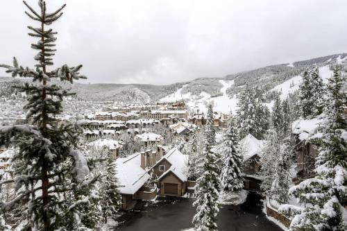 The Pines Lodge, a RockResort