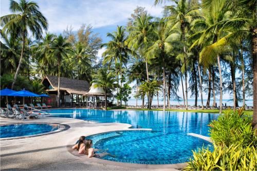 Outrigger Khao Lak Beach Resort - SHA Extra Plus