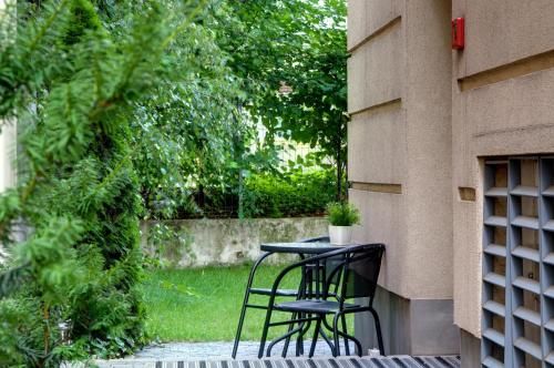 Outdoor Pictures 23