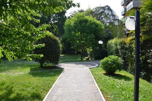 Outdoor Pictures 21
