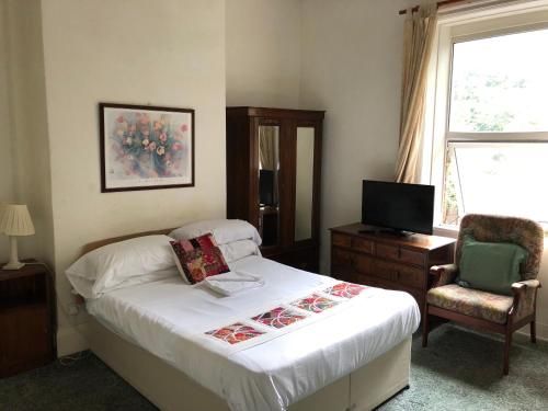 ASHTON LODGE GUEST HOUSE