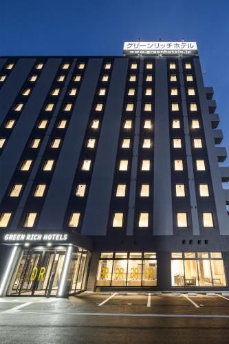 Green Rich Hotel Izumo (Artificial hot spring Futamata Yunohana)