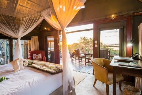 Royal Zambezi Lodge