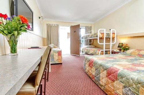 Jackie Howe Motel