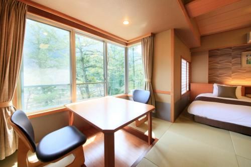 Shimobe Hotel