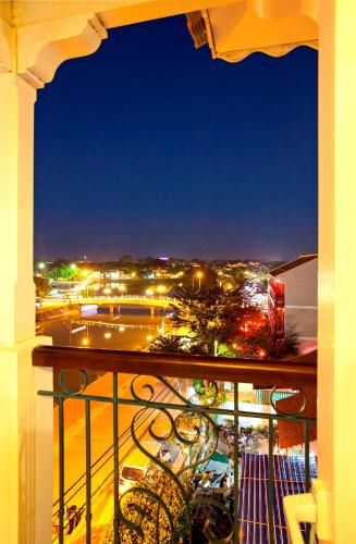 Outdoor Pictures 24