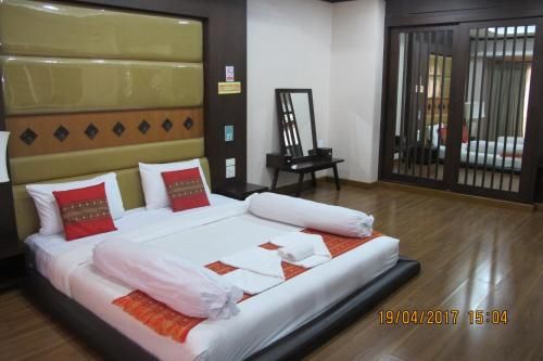 Ayutthaya Thanee Hotel