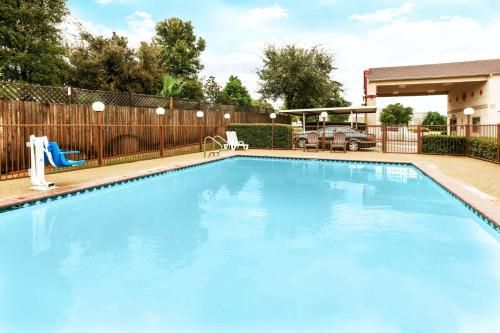 Outdoor Pictures 21