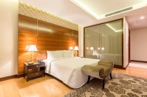 Garden City Hotel