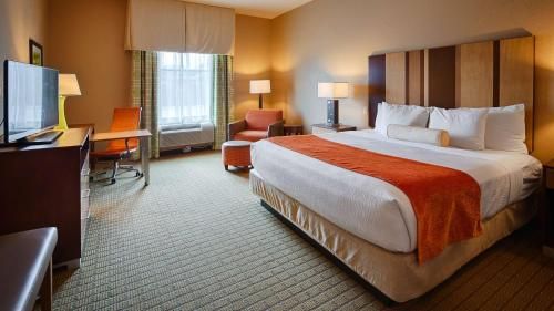 Best Western Plus Flatonia