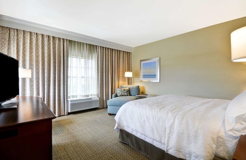 Hampton Inn & Suites Charleston Airport