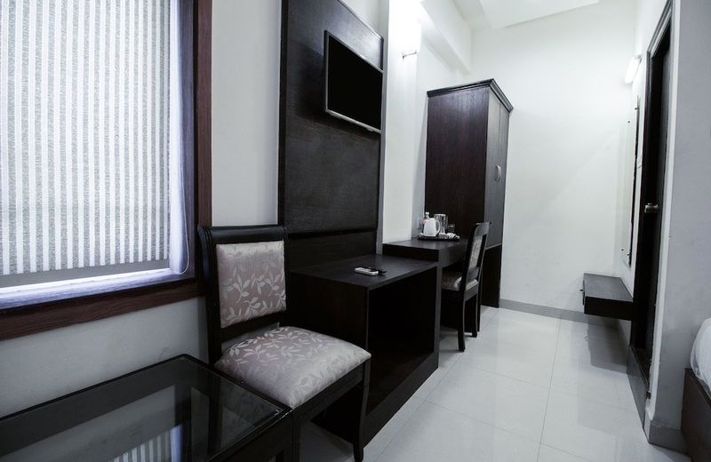 Townhouse 692 Hotel Nera Regency